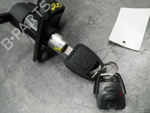 Used Switch Switch OPEL ASTRA G Hatchback (T98) 1.4 16V (F08, F48) (90 hp) 25867539 25867539