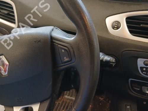 Steering wheel RENAULT GRAND SCÉNIC III (JZ0/1_) 1.9 dCi (JZ0J, JZ0N, JZ1K, JZ1S) | BP30144754C49