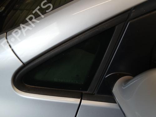 Venstre foran trekantet rude VW GOLF PLUS V (5M1, 521) 2.0 TDI 16V (140 hp) 32321540