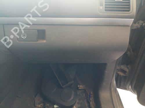 Used Glove box VW TOURAN (1T1, 1T2) 2.0 TDI 16V (140 hp) 27683566