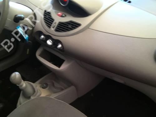 Instrumentbræt RENAULT TWINGO II (CN0_) 1.2 16V (CN0K, CN0V, CN0A) | BP39422966C46 - Image 9