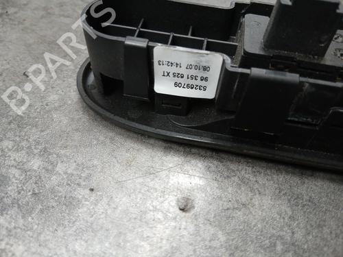 Right front window switch PEUGEOT 307 Break (3E) 1.6 HDi 110 | BP28319160I26 