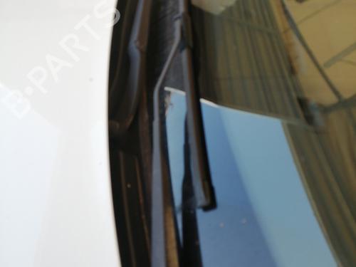Used Front windshield wiper arm RENAULT MEGANE II Estate (KM0/1_) 1.5 dCi (KM02, KM13) (101 hp) 27697384