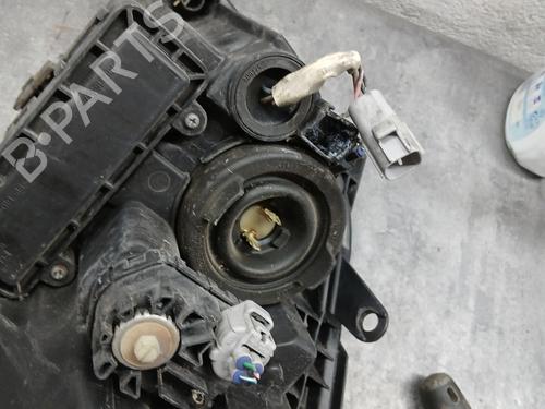 Right headlight TOYOTA AVENSIS (_T25_) 2.4 VVT-i (AZT251_, AZT251R) | BP29567401C29 