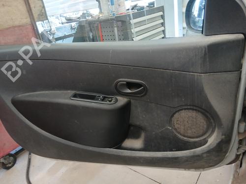 Lève-vitre avant gauche RENAULT CLIO III (BR0/1, CR0/1) 1.5 dCi (C/BR0G, C/BR1G) (68 hp) 28669280
