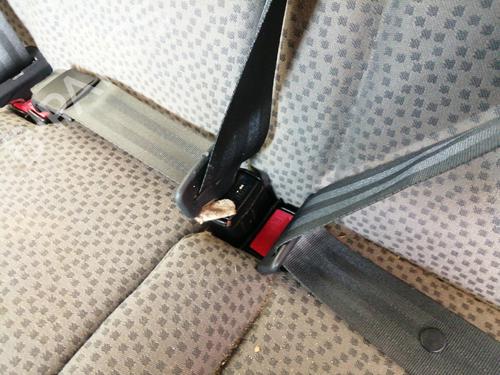 Used Seat buckle RENAULT CLIO II (BB_, CB_) 1.5 dCi (B/CB07) (65 hp) 26002357
