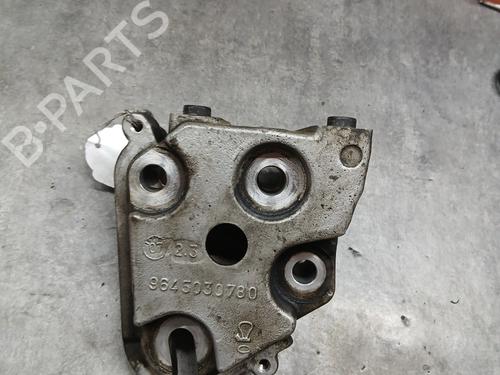 Motorophæng PEUGEOT 407 SW (6E_, 6D_) 2.0 HDi 135 (136 hp) 31264387