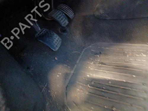 Clutch pedal PEUGEOT 106 II (1A_, 1C_) 1.1 i | BP30132587I13