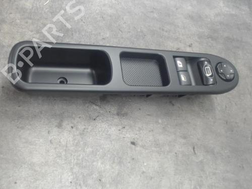 Used Left front window switch Left front window switch PEUGEOT 207 (WA_, WC_) 1.4 HDi (68 hp) 40531243 40531243