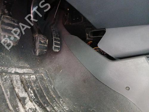 Pedal RENAULT CLIO I (B/C57_, 5/357_) 1.2 (5/357Y, 5/357K) (58 hp) 32065199