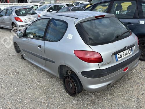 Venstre  Fortil Tågelygte PEUGEOT 206 Hatchback (2A/C) 2.0 HDI 90 | BP29310636C30 