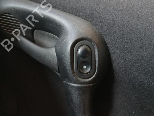 Used Right front window switch Right front window switch OPEL TIGRA (S93) 1.4 16V (F07) (90 hp) 28677368 28677368