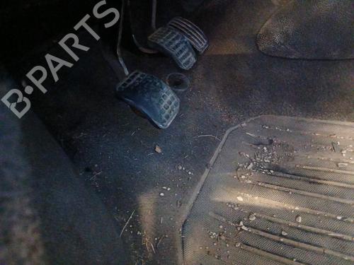 Clutch pedal PEUGEOT 106 II (1A_, 1C_) 1.1 i | BP30132587I13