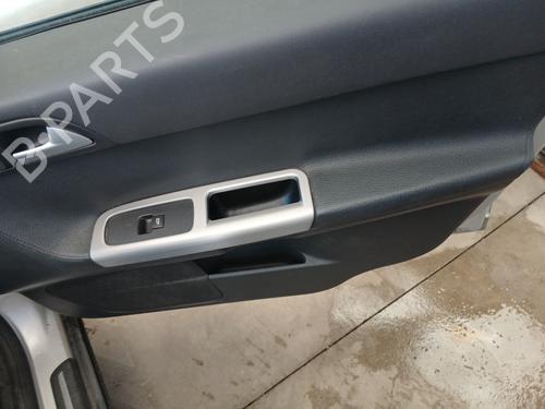 Used Front right window mechanism Front right window mechanism VOLVO V50 (545) D5 (179 hp) 29968769 29968769