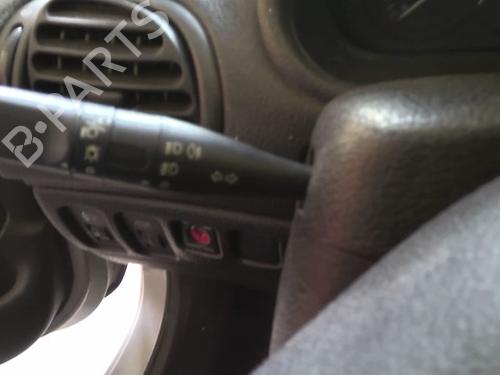 Used Switch Switch PEUGEOT 206 Hatchback (2A/C) 1.4 i (75 hp) 40537704 40537704