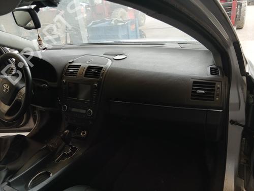 Used Dashboard TOYOTA AVENSIS Saloon (_T27_) 2.2 D-4D (ADT271_, ADT271R) (150 hp) 29888777
