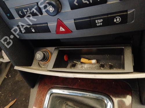 Used Warning switch Warning switch PEUGEOT 407 (6D_) 2.0 HDi 135 (6DRHRH, 6DRHRE, 6DRHRG, 6DRHRJ) (136 hp) 36009689 36009689