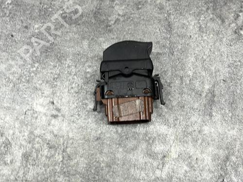 Used Right front window switch RENAULT CLIO II (BB_, CB_) 1.6 (B/CB0D, BB00) (90 hp) 28809427