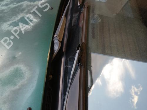 Front windshield wiper arm PEUGEOT 106 II (1A_, 1C_) 1.1 i | BP30132550C143