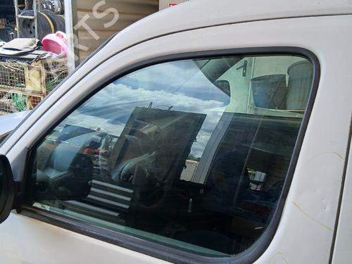 Used Front left door window Front left door window PEUGEOT PARTNER Box Body/MPV (5_, G_) 1.6 HDi 75 (75 hp) 35788953 35788953