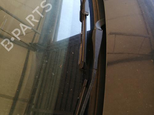 Used Front windshield wiper arm BMW 1 (E87) 118 d (122 hp) 26599732
