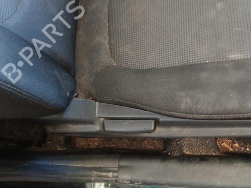Right front seat HYUNDAI i20 I (PB, PBT) 1.2 | BP30149033C16