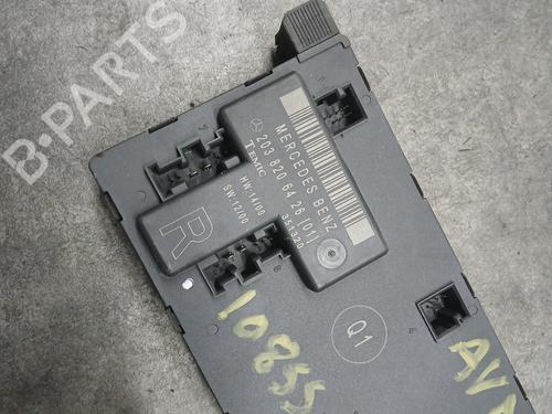 Used Switch Switch MERCEDES-BENZ C-CLASS (W203) C 220 CDI (203.006) (136 hp) 30736798 30736798