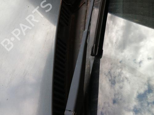 Used Front wiper motor VW POLO (9N_, 9A_) 1.9 TDI (101 hp) 26147765
