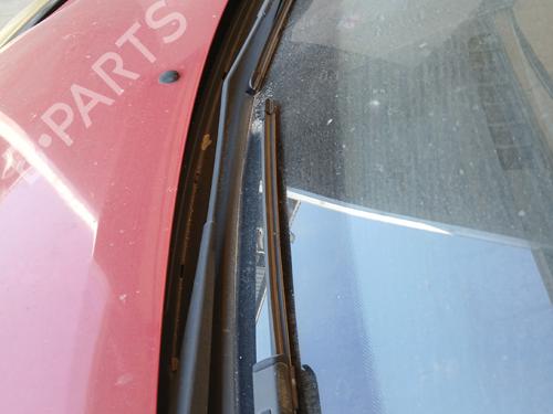 Used Front windshield wiper arm Front windshield wiper arm 37196021 37196021