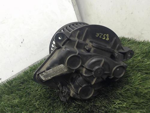 Used Heater blower motor RENAULT TRAFIC II Van (FL) 1.9 dCi 80 (FL0B) (82 hp) 20885243