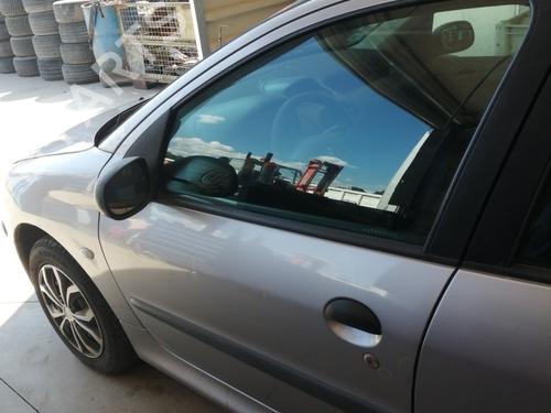 Left front door PEUGEOT 206 Hatchback (2A/C) 1.4 i | BP27684936C2 