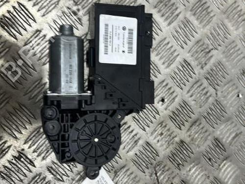 Rudehejsemotor bagstkærm højre VW TOUAREG (7LA, 7L6, 7L7) 2.5 R5 TDI (174 hp) 20884374