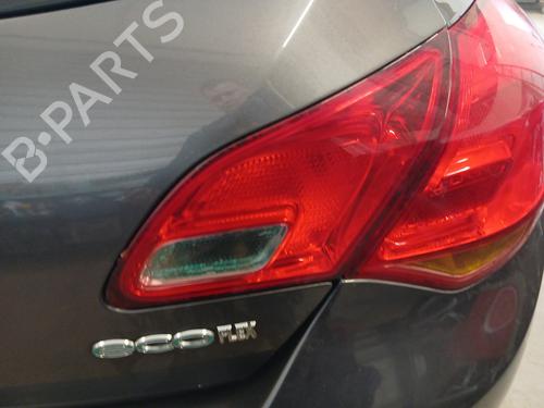 Feu de coffre droit OPEL ASTRA J (P10) 1.3 CDTI (68) (95 hp) 32108446