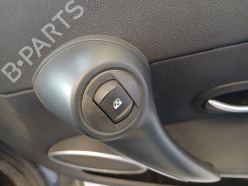 Used Right front window switch Right front window switch RENAULT CLIO III (BR0/1, CR0/1) 1.5 dCi (BR17, CR17) (86 hp) 33869699 33869699