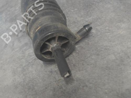 Used Washer pump Washer pump VW TRANSPORTER T5 Bus (7HB, 7HJ, 7EB, 7EJ) [2003-2016] 29284180 29284180