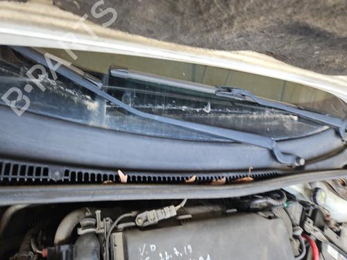 Used Front windshield wiper arm Front windshield wiper arm 36010547 36010547