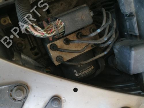 Used ABS pump PEUGEOT 206 Hatchback (2A/C) 1.4 i (75 hp) 27686142