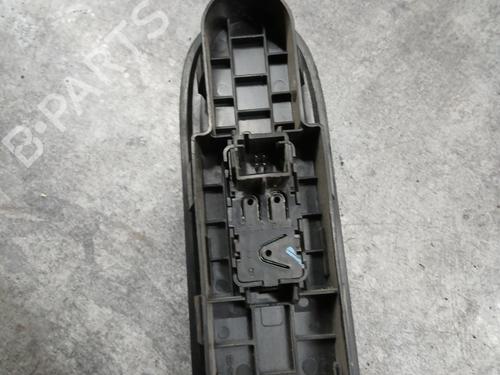 Used Right front window switch Right front window switch CITROËN C3 II (SC_) 1.4 HDi 70 (SC8HZC, SC8HR0, SC8HP4) (68 hp) 28189902 28189902