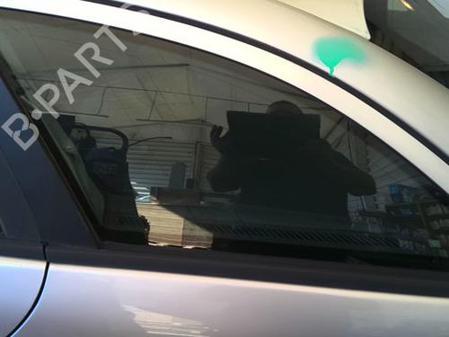 rear-left-door-window-mercedes-benz-c-class-t-model-s203-2001-2002-2003-2004-2005-2006-2007-39937757 main image