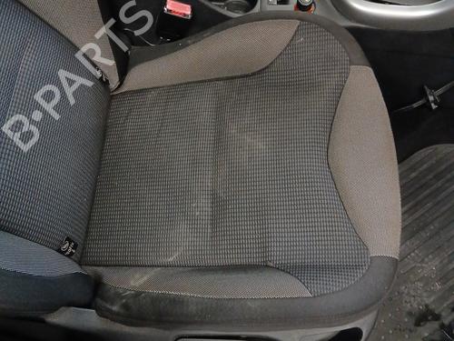 Right front seat PEUGEOT 308 I (4A_, 4C_) 2.0 HDi | BP29725276C16 