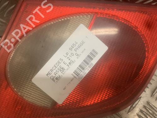 Used Left tailgate light Left tailgate light MERCEDES-BENZ E-CLASS (W210) E 220 D (210.004) (95 hp) 20881059 20881059