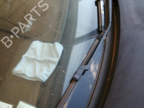 Used Front windshield wiper arm VW POLO (9N_, 9A_) 1.4 TDI (80 hp) 25374062