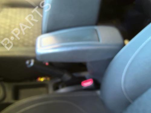 Armrest / Center console DACIA LOGAN MCV II TCe 90 (K8M1, K8MA, K8AC) | BP38681707I20 - Image 4