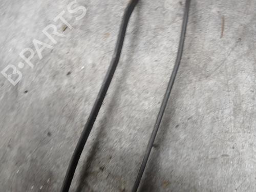 Used Front windshield wiper arm Front windshield wiper arm RENAULT SUPER 5 (B/C40_) 1.1 (48 hp) 36140778 36140778