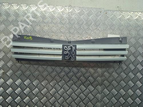 Used Grille PEUGEOT 205 I (741A/C) 1.1 (49 hp) 20886035