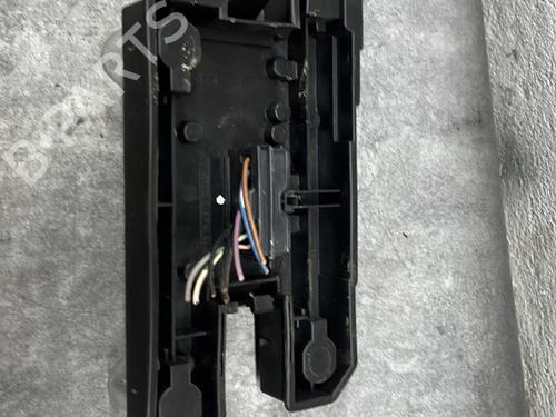 Used Lamp holder Lamp holder RENAULT CLIO I (B/C57_, 5/357_) 1.2 (B/C/S57A, B/C57S, 5/357F, 5/357J, 5/357L, 5/357R) (58 hp) 27366537 27366537