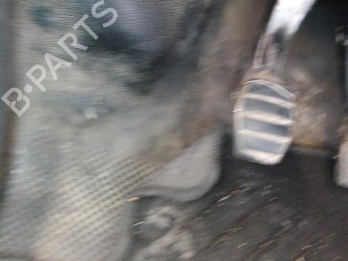 Clutch pedal RENAULT RAPID Box Body/MPV (F40_, G40_) 1.4 (F40D) | BP29528725I13 