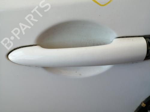 Used Front left exterior door handle RENAULT LAGUNA II (BG0/1_) 1.9 dCi (107 hp) 26688971
