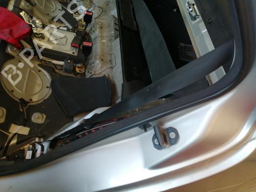 Venstre bak beltestrammer MERCEDES-BENZ C-CLASS (W203) C 220 CDI (203.006) 20386087859C94