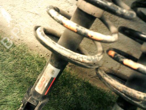 Used Left front shock absorber Left front shock absorber RENAULT CLIO I (B/C57_, 5/357_) 1.9 D (B/C/S576, B/C/S57L) (64 hp) 20887095 20887095